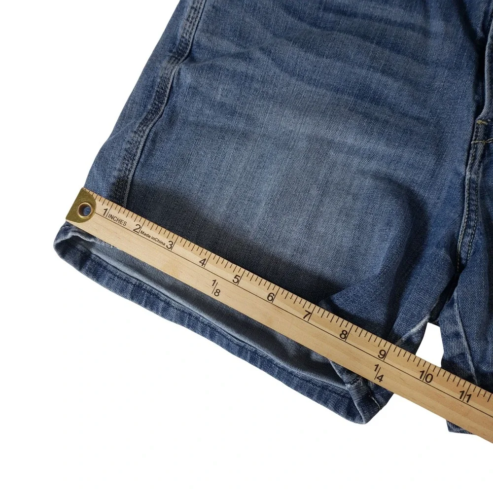 Levis Womens Medium Wash‎ Denim Shorts Size 10 W30 Mid Rise Blue Casual Summer